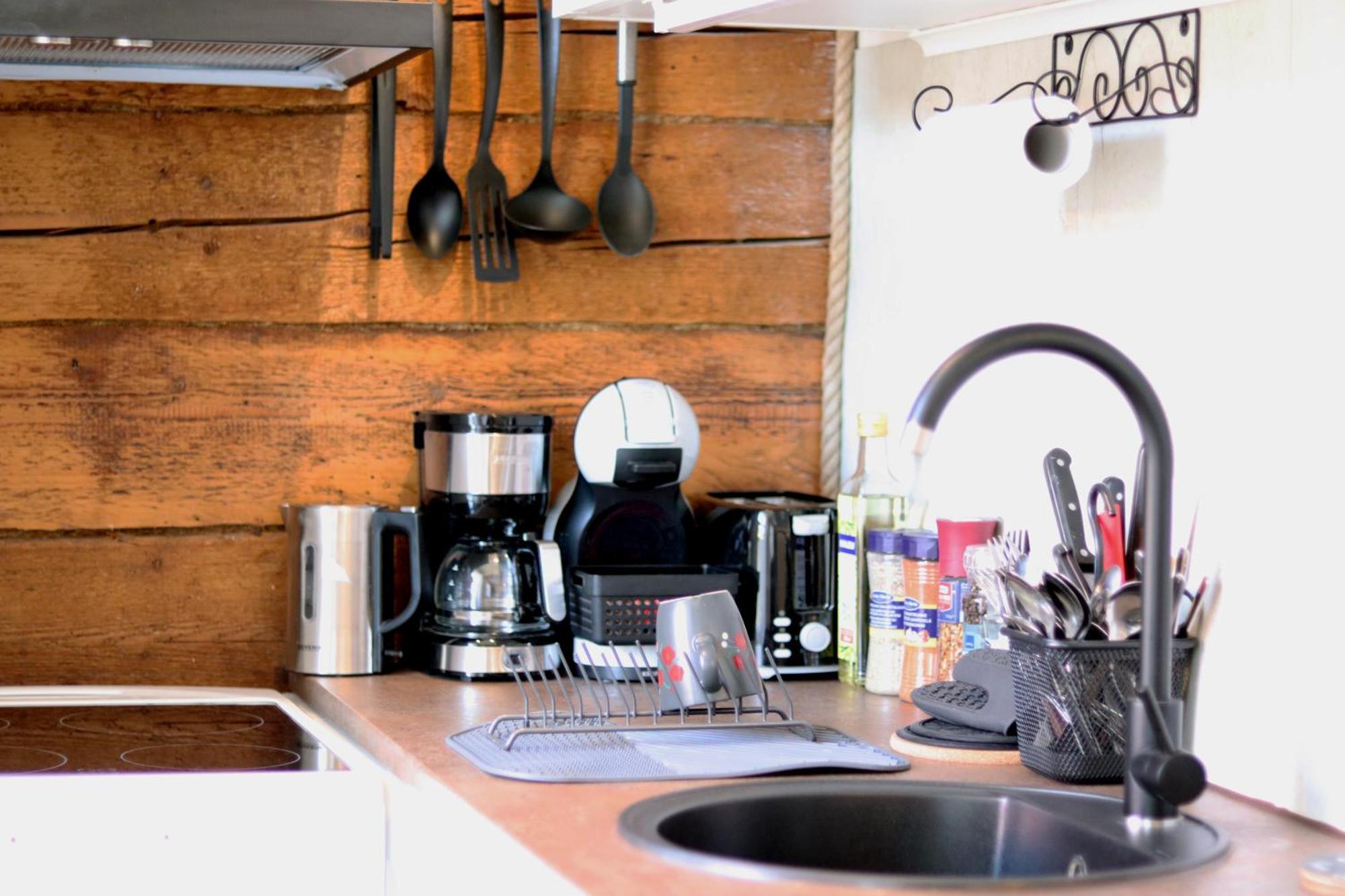 Appartement Stella's Kappeli - Near Bus Station And Airport - Near Bus Tram Stops - Free Parking, Wifi And Netflix - New Renovation