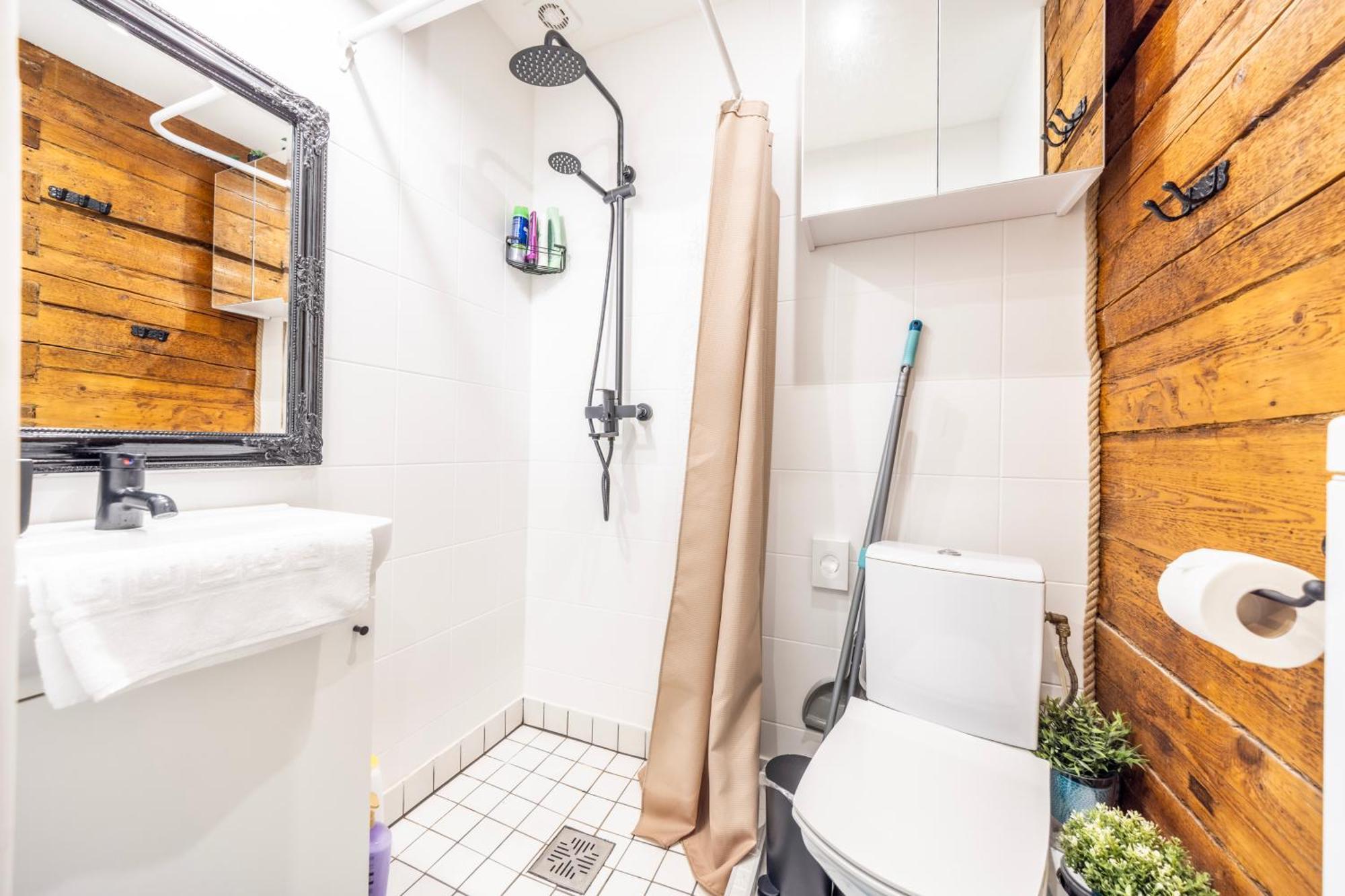 Stella's Kappeli - Near Bus Station And Airport - Near Bus Tram Stops - Free Parking, Wifi And Netflix - New Renovation * Талин
